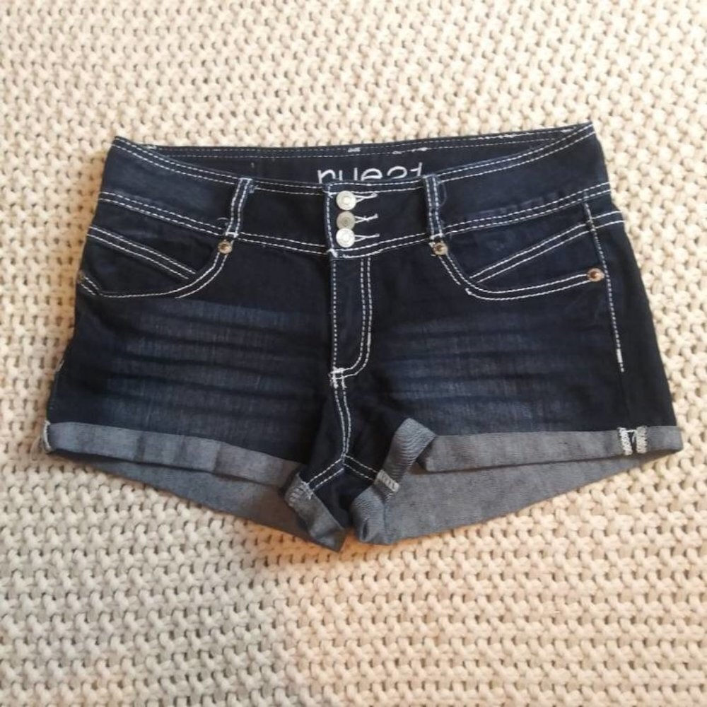 Rue21 Mid-rise Cuffed Shorts Size 9/10